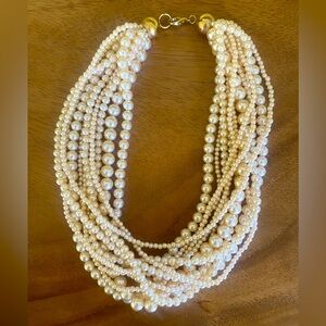 Pearl necklace cluster